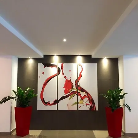 Toscana Ambassador Hotel 4*