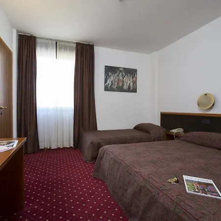Hotel Toscana Ambassador 4*
